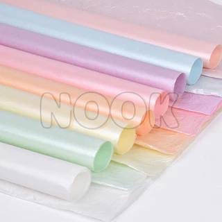 กระดาษห่อช่อดอกไม้ สีไข่มุก สามารถทำให้ยับได้สวยงาม ขนาด 50*70ซม 20แผ่น/แพ็ค กระดาษห่อของขวัญ กันน้ำ