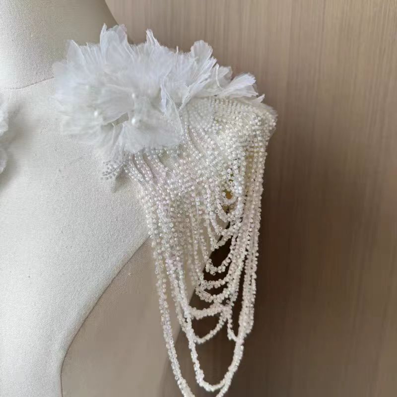 ชุดอุปกรณ์เสริมตกแต่งด้วยลูกปัดและดอกไม้สำหรับเสื้อผ้าแต่งงาน - รูปที่ 3