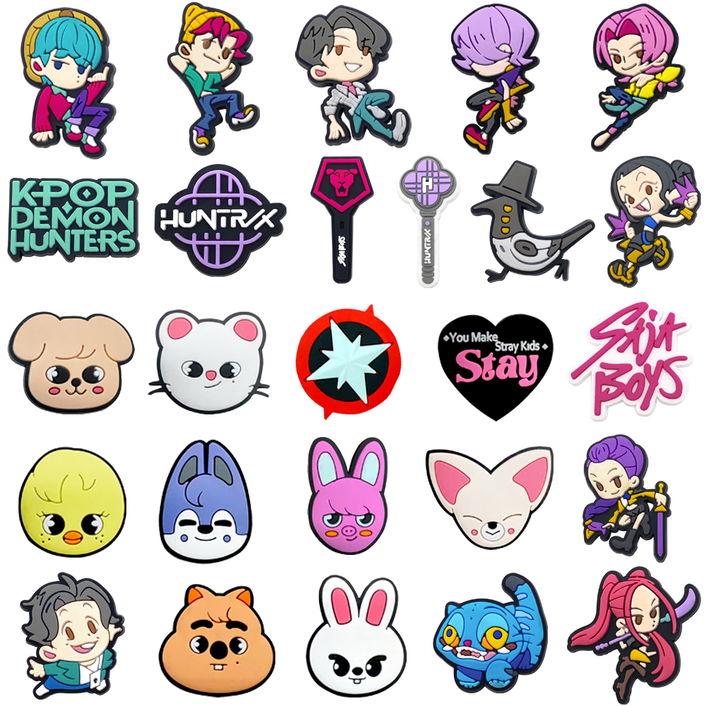 จี้ปุ่มการ์ตูนสำหรับรองเท้าแตะและคลอก ออกแบบตามธีม K-Pop Stray Kids ของขวัญเก๋ๆ ส่งให้เพื่อน