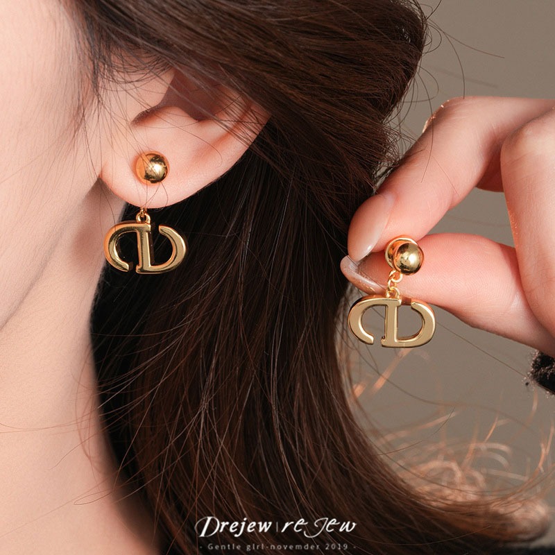 ต่างหูเงินแท้ Sterling 925 ออกแบบเป็นรูปไข่มีลักษณะเหมือนจมูกหมู