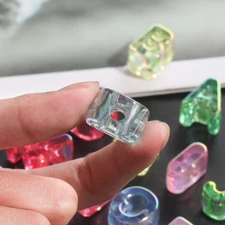 St. Kunkka 5 ชิ้น ลูกปัดอะคริลิคโปร่งใส UV ลูกปัดแบบตัวอักษรภาษาอังกฤษAZ สำหรับการทำสร้อยคอและสร้อยข้อมือ