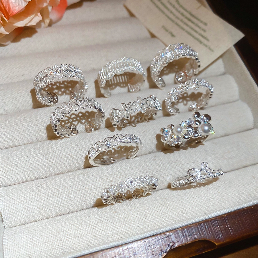 แหวนแฟชั่นดีไซน์ดอกไม้และโบว์ สไตล์หรูหรา