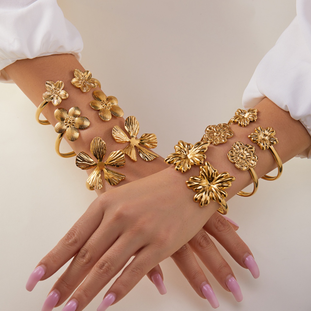 สร้อยข้อมือสแตนเลสสำหรับผู้หญิง พร้อมลายละเอียดพิเศษ เครื่องประดับสวยๆ และของขวัญวันหยุด
