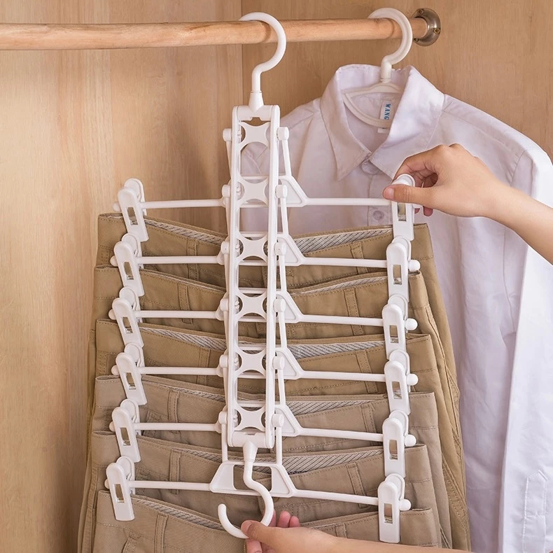 ไม้แขวนเสื้อ 6 ใน 1 หมุนได้ 360 องศาได้มากที่สุด แขวนได้ 6 รายการ ช่วยให้พื้นที่ประหยัดพื้นที่ รับน้ําหนักได้ใหญ่