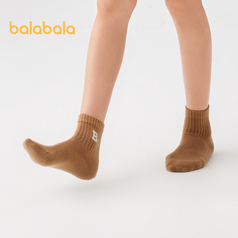 ถุงเท้าอุ่นขนสัตว์ สำหรับเด็กและผู้ใหญ่ แพ็ค 3 คู่ เหมาะกับฤดูหนาว