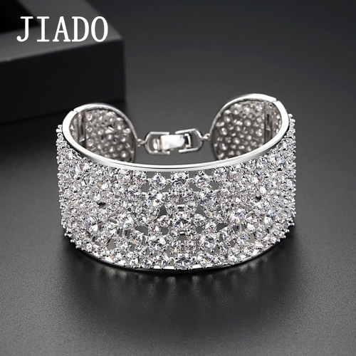 JIADO คริสตัลเงาผู้หญิงกว้างสร้อยข้อมือกําไลข้อมือสีขาวชุบทองฝัง Bling Zircon เครื่องประดับทําด้วยมือสําหรับเจ้าสาวอาหารค่ํางานแต่งงานของขวัญวันเกิด T21