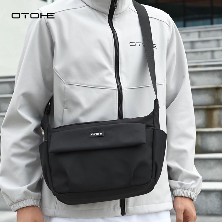 OTOHE แฟชั่นกระเป๋าสะพายไหล่ลําลองความจุขนาดใหญ่สําหรับผู้ชายกระเป๋า ผู้สื่อสาร กันน้ําสําหรับนักศึกษาวิทยาลัย - รูปที่ 3