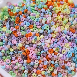 ลูกปัดดอกไม้อะคริลิค 6*6 มม. สีทึบ Lily of the Valley 100 ชิ้น สําหรับทำเครื่องประดับ