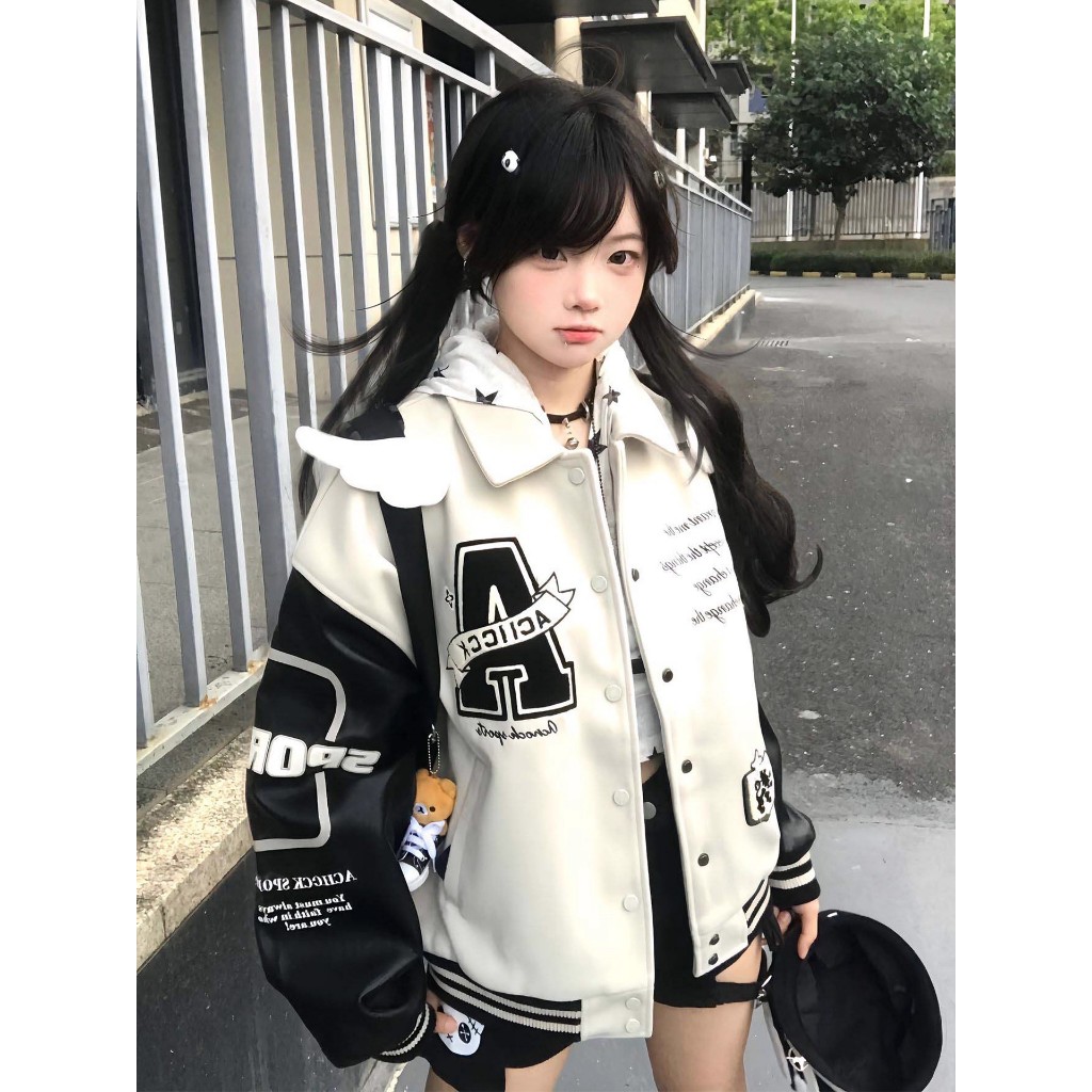 🎀Hi!by🎀 แจ็คเก็ตปั ผู้ชายอินเทรนด์ สำหรับสาวสไตล์ ใส่ได้ทั้งชายและหญิง ทรงสวย สื้อแจ็คเก็ต เสริมบุคลิก ชุดเบสบอล กแบบหลวม สไตล์วินเทจเกาหลี ตล์ยุโรปและอเมริกา