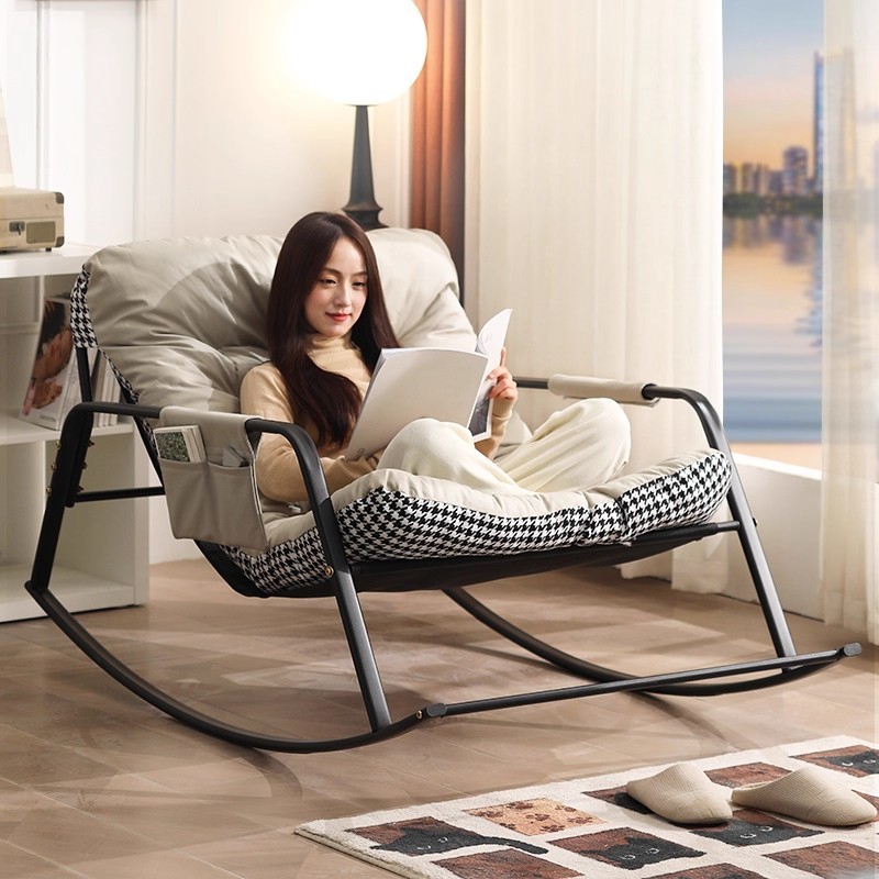WA  เก้าอี้โยก Rocking Chair เก้าอี้เอน ใช้นั่งหรือ นอนก็ได้ ฟรีเบาะนวม ถอดออกได้ มีหลายฉากเช่นห้องนั่งเล่นระเบียงห้องนอน ฯลฯ สามารถใช้ได้