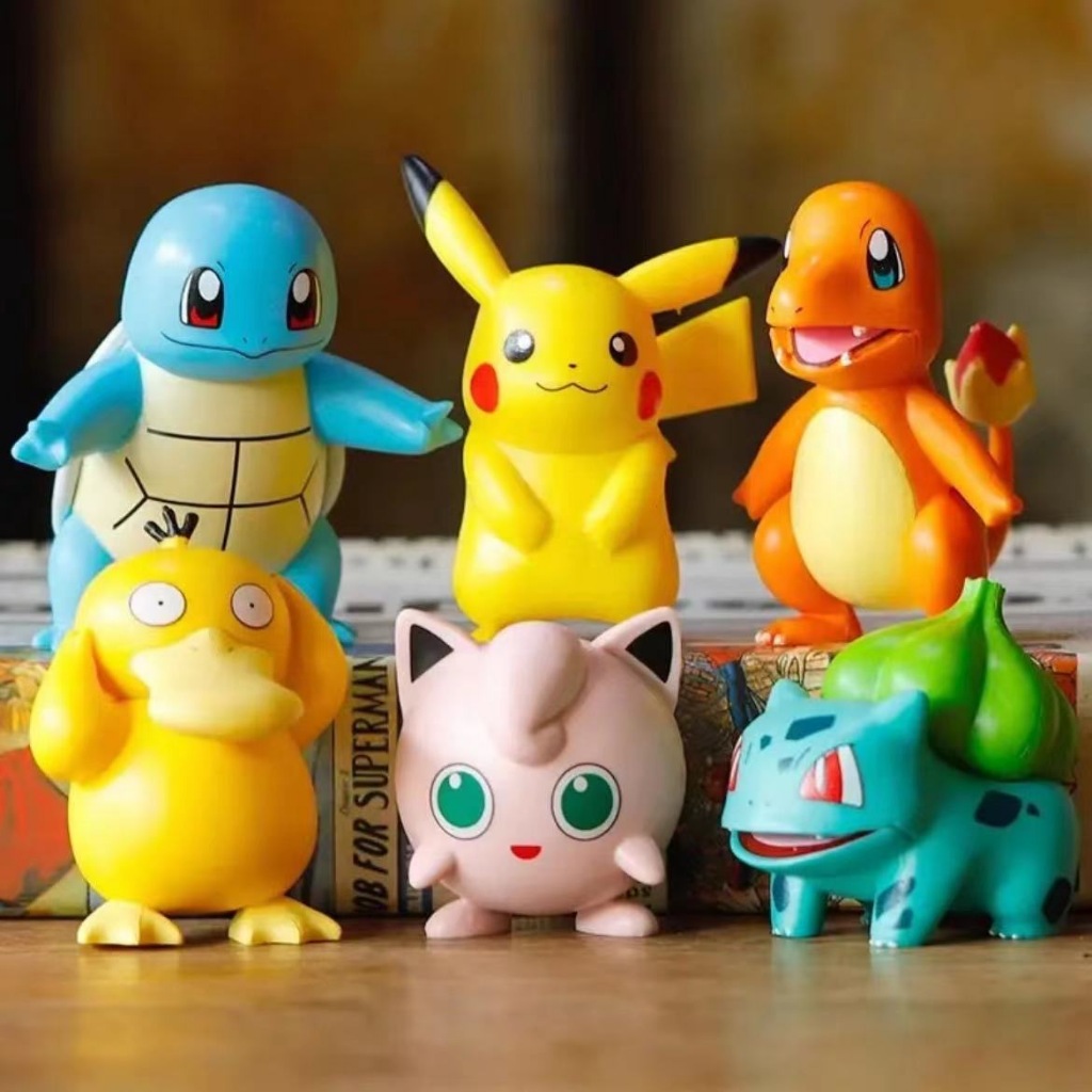 Pokemon รูปของเล่น Pikachu/Charmander/Bulbasaur/Squirtle/Psyduck/Jigglypuff เครื่องประดับรถตุ๊กตาของขวัญ