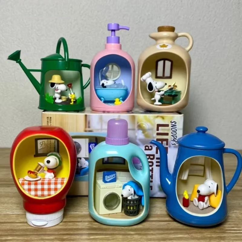 6 ชิ้น/เซ็ต 6-8 ซม.อะนิเมะถั่วลิสง SnoopyS Life ในขวด Miniature รุ่น SnoopyS ซักรีด Detengent Coffeepot ตุ๊กตาของเล่นเครื่องประดับของขวัญ