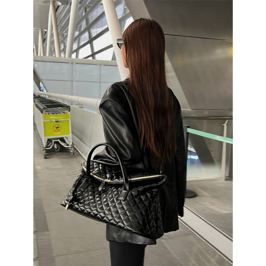หนังนุ่ม รูปสี่เหลี่ยมขนมเปียกปูน กระเป๋าหญิงแบบพกพายิมกระเป๋าสีดํา - รูปที่ 7