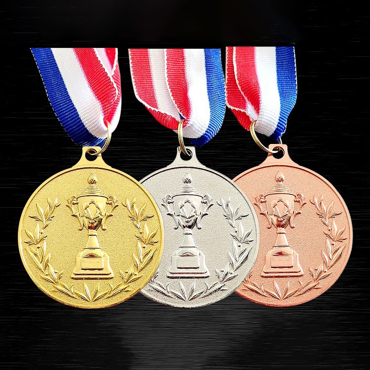 1ชิ้นฟรีการปรับแต่งใหม่5.2เซนติเมตรแหวนหญ้าถ้วยรางวัลเหรียญโรงเรียนเกมกีฬาการแข่งขันรางวัล - รูปที่ 2