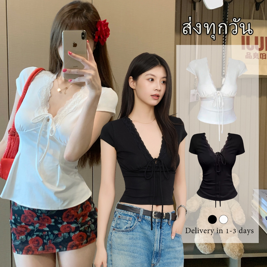 Sunny Beach เสื้อผ้าผู้หญิงฤดูร้อนใหม่ เสื้อยืดแขนสั้น ลูกไม้คอวี ทรงสลิมฟิต การจัดส่งจากประเทศไทย