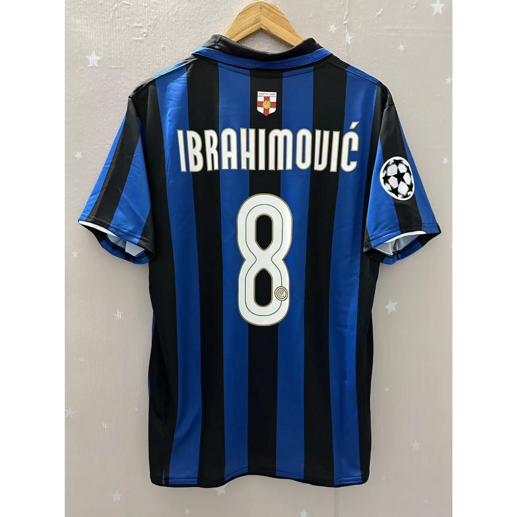 Inter Milano Home 07-08 IBRAHIMOVIC FIGO ADRIANO คุณภาพสูง Retro Soccer Jersey เสื้อยืดที่กําหนดเองเ