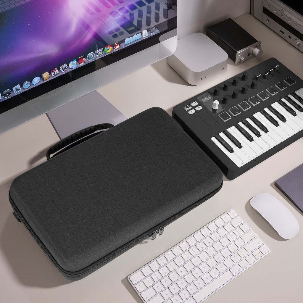 Geekria USB MIDI Keyboard Controller Hand Case เข้ากันได้กับ Arturia MiniLab 3 / MiniLab MkII 25 Slim-Key, Hard Carrying Bag (สีเทาเข้ม) ราคา ถูกที่สุด ดีลบีเคเค แกลเลอรีภาพที่ 5