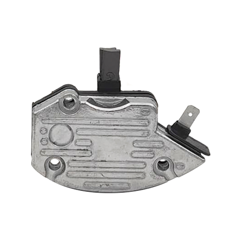 Auto denki ic เครื่องควบคุมแรงดันไฟฟ้าไดชาร์จ 13000200 / 00-003 สําหรับ 24V SQLUR225 IL225 YR820 RL7