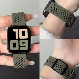 สายซิลิโคนสําหรับ Apple Watch S11/10/9/8/7/6/5/SE สร้อยข้อมือกันน้ํา Breathable สายรัดข้อมือสําหรับ Iwatch 49/46/45/44/41/40/43/38/42 มม.