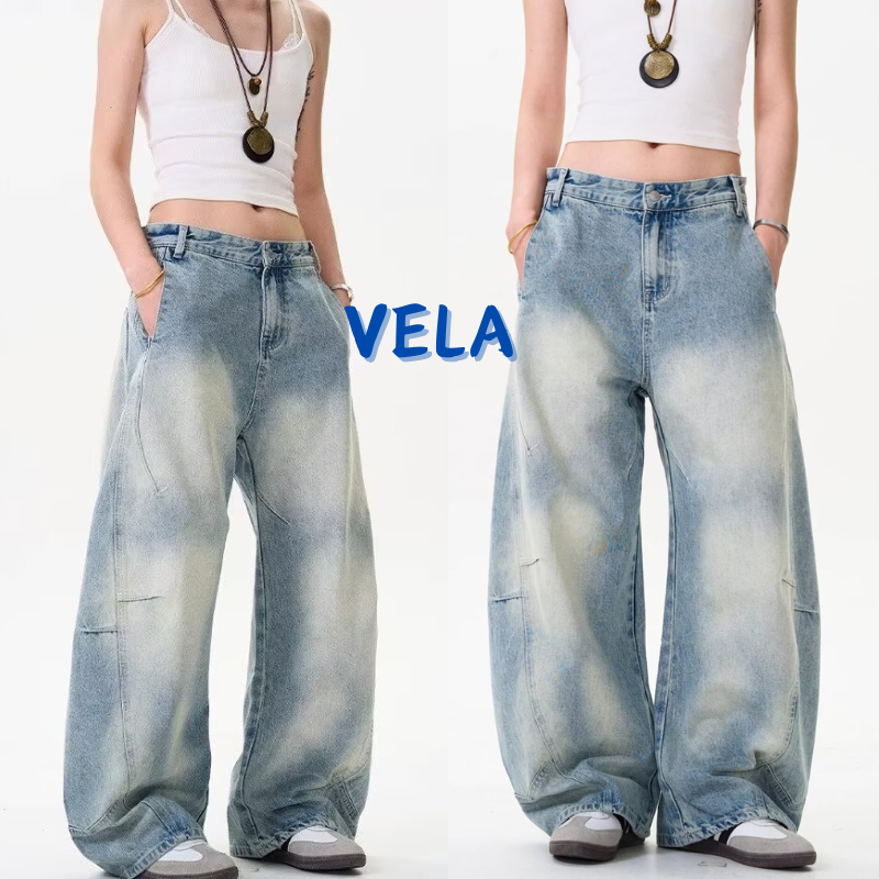 VELA-กางเกงยีนส์ผู้ชาย สีฟ้าอ่อน หลวมขากว้าง ​​สไตล์อเมริกันย้อนยุค baggy jeans แบบหลวมตรง​