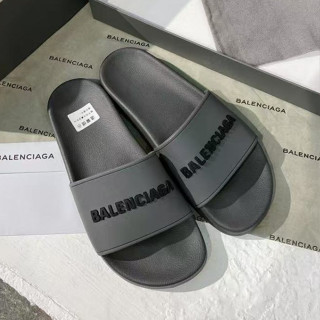 [พร้อมกล่อง] 2025 ใหม่ตัวอักษรคลาสสิกแฟชั่นรองเท้าแตะชายหาดล…