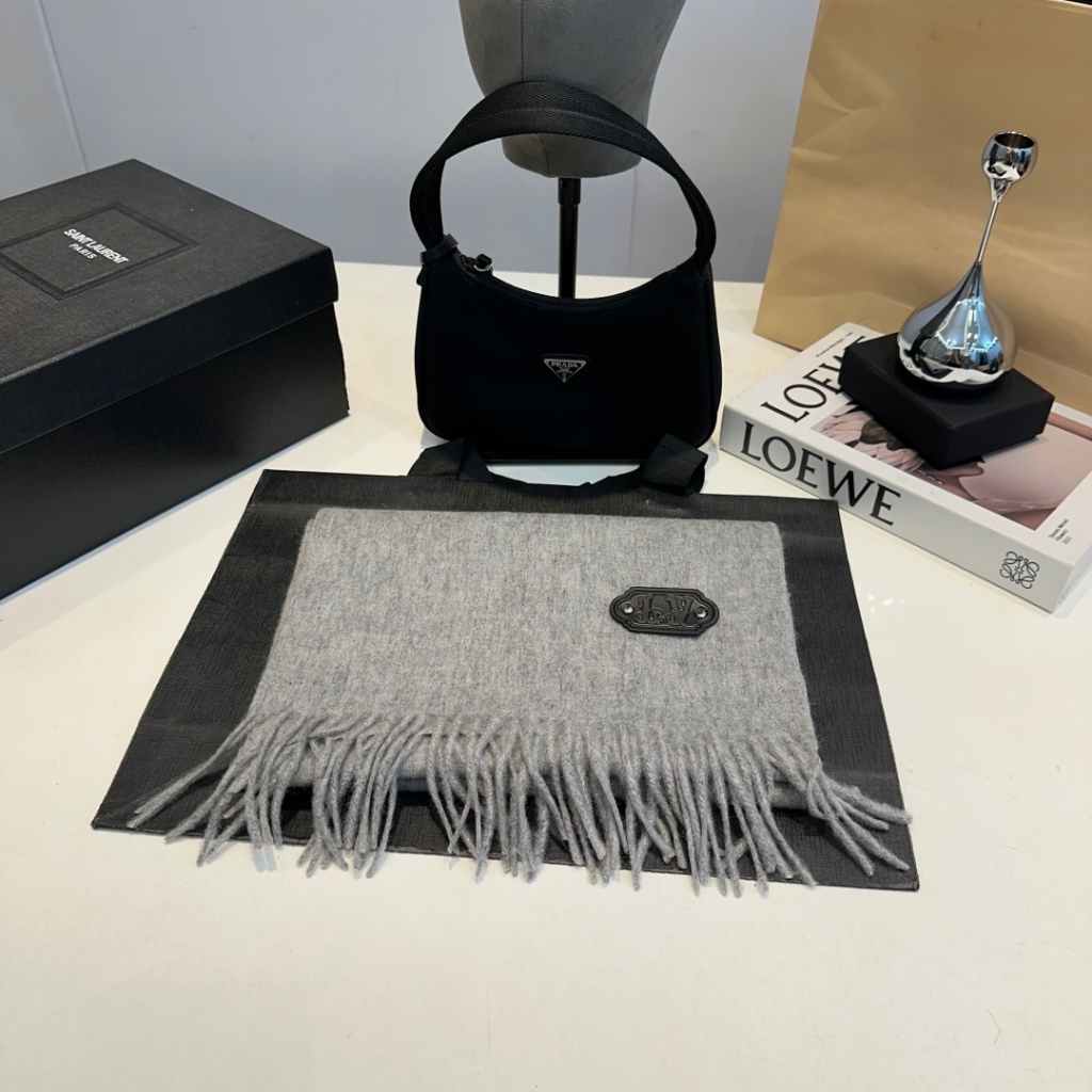 LV1023 Series ผ้าพันคอถักขนสัตว์