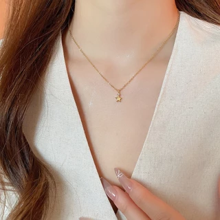 Dreejew สร้อยคอหลายสไตล์สําหรับผู้หญิง,แฟชั่นอินเทรนด์ออกแบบสารพันเครื่องประดับ (จดหมาย/โคลเวอร์/มุก/ชั้น), Dainty Statement Neck Accessories