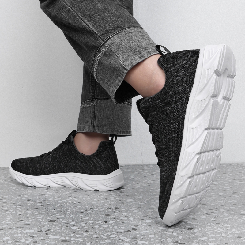 รองเท้ากีฬา Flyknit สําหรับผู้ชาย Soft Sole ไซส์ 38-47 รูปที่ 5