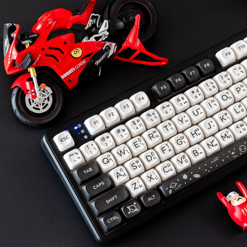 สีดําและสีขาว Galaxy Keycaps ภาษาไทย PBT DYE-sublimation MOA Profile ใช้งานร่วมกับ 61/64/68/75/87/10