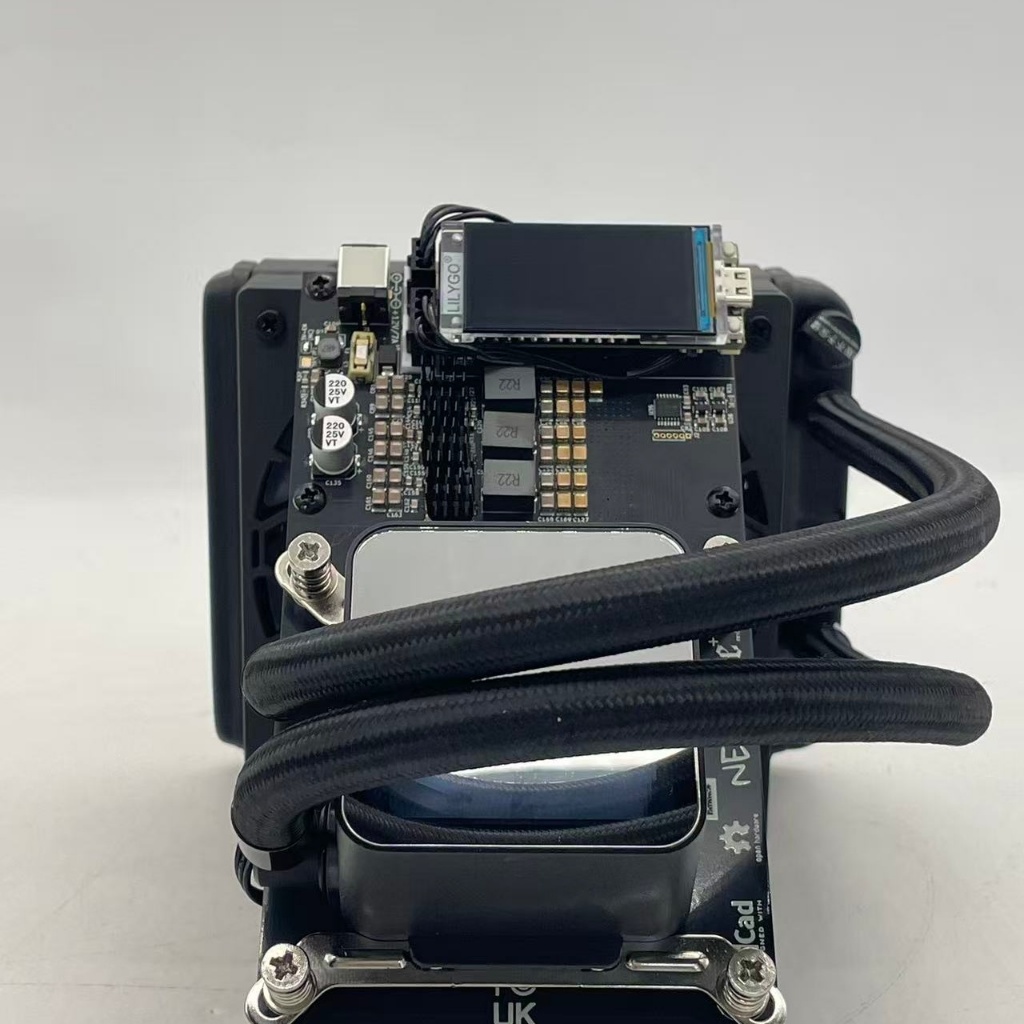 พร้อมสต็อก จัดส่งทันที NerdQaxe++ 4.8 ระบายความร้อนด้วยน้ํา Bitcoin Lotto Machine การทําเหมืองแร่ในค