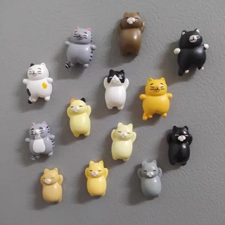 น่ารัก แมวแม่เหล็กติดตู้เย็น/อุปกรณ์ตกแต่งตู้/เครื่องประดับ3ง/กระดานข้อความ/สติกเกอร์เอกสารสํานักงาน/อาหารจําลอง/สติกเกอร์ตู้เย็นน่ารัก/ตกแต่งห้องเด็