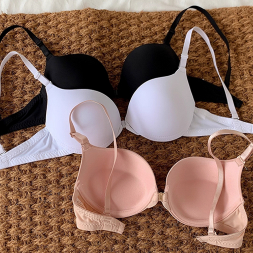 Sweetie เสื้อชั้นในแบบดันทรง ตะขอหน้า ไม่มีโครง วีลึก เสื้อท่อนบนบาง กางเกงท่อนล่างหนา สายเดี่ยว เซ็กซี่ เปิดหลัง