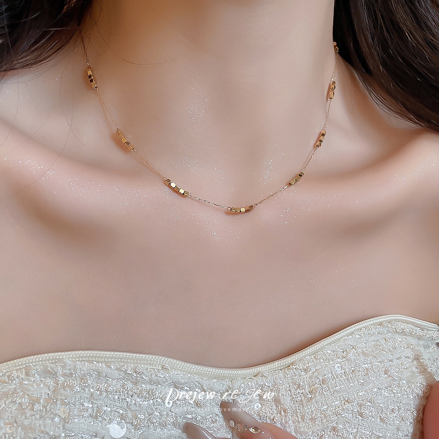 สร้อยข้อมือสแตนเลสสไตล์ยุโรปและอเมริกา แบบสแควร์และลายกระดูกไหปลาร้า ทำจากสแตนเลสและไทเทเนียม