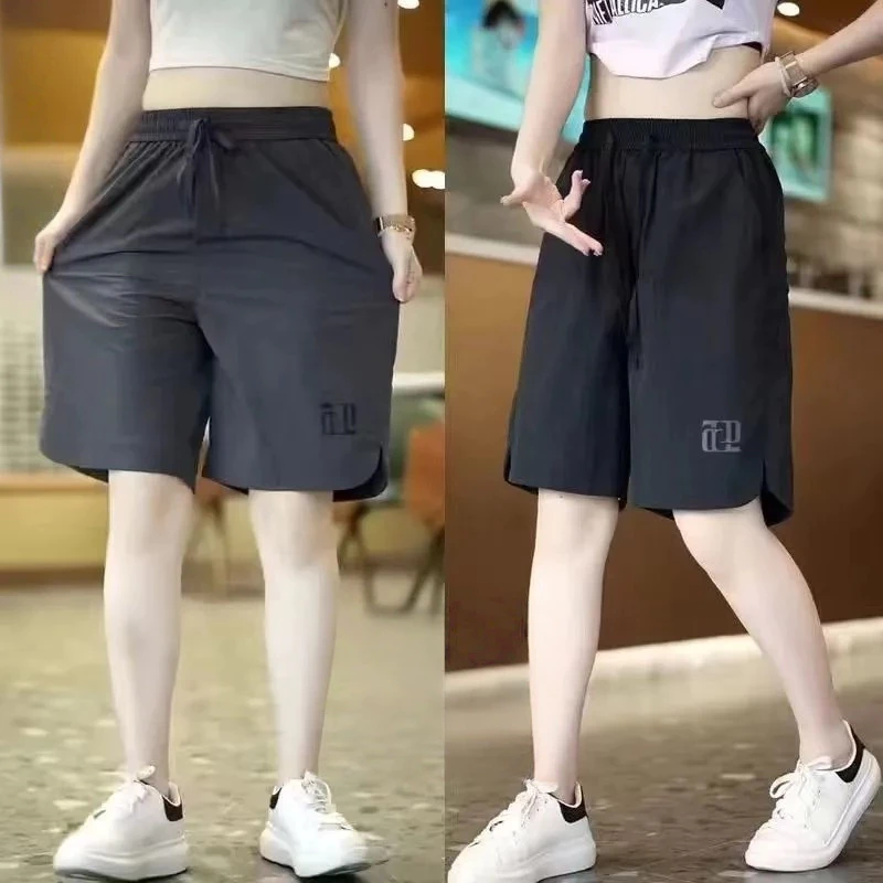 กางเกงขาสั้นออกกำลังกายขากว้างลำลองสำหรับผู้หญิง สไตล์เกาหลี ทรงหลวม เอวยางยืดพร้อมเชือกผูก สวมใส่สบายและระบายอากาศได้ดี
