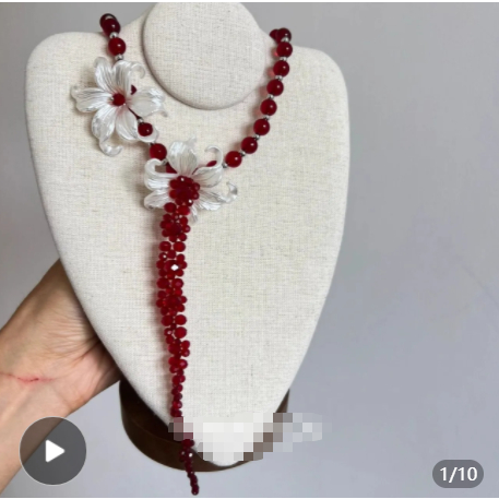 สร้อยคอ Birkenstock Red Iris แบบคลาบิเคิล ประดับด้วยดอกไม้และลูกปัด สำหรับผู้หญิง