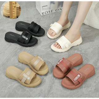 รองเท้าแตะผู้หญิง สบาย ทนทาน ต้านการลื่น และป้องกันกลิ่น ดีไ…