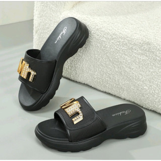 รองเท้าแตะในร่มกันกลิ่นสำหรับผู้หญิง ออกแบบมาพร้อมจี้ตัวอักษ…