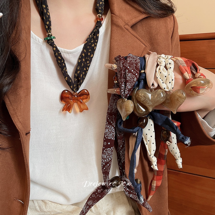 Dreejew Vintage ผ้าพันคอกับสร้อยคอยอดนิยมแบบโบว์และหัวใจ สำหรับผู้หญิง สไตล์เรโทรและบูฮีเมียน