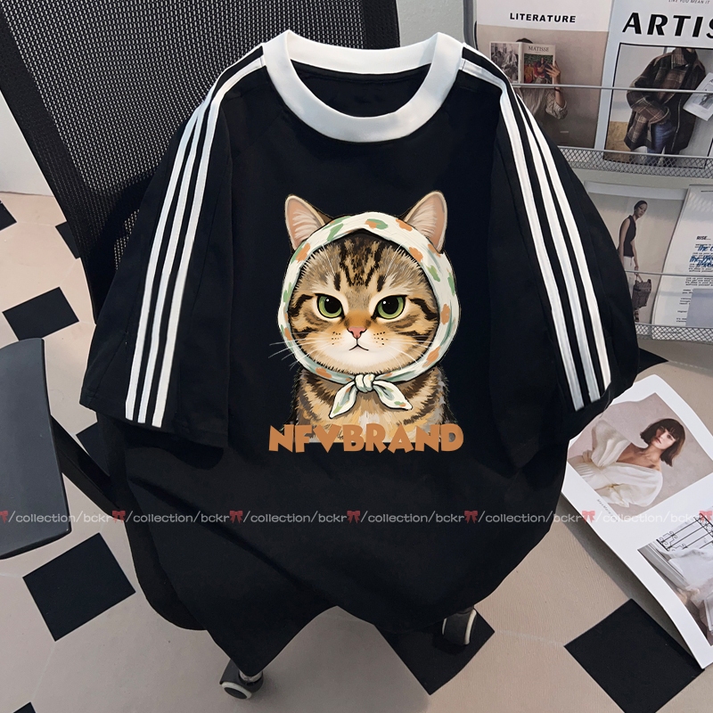 【พร้อมส่ง】 BCKR ลายสามแถบ น่ารัก ลายแมวน้อย คอกลม เสื้อ ชุดหน้าร้อน oversize เสื้อผญ เสื่อยืดYG2903