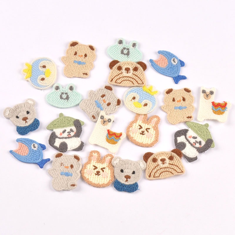 10pcs 2.4-3.6 ซม.ผสม panda/กระต่าย/กบ/shark/alpaca/penguin/ผ้า patch สําหรับเสื้อผ้า Headwear กระเป๋