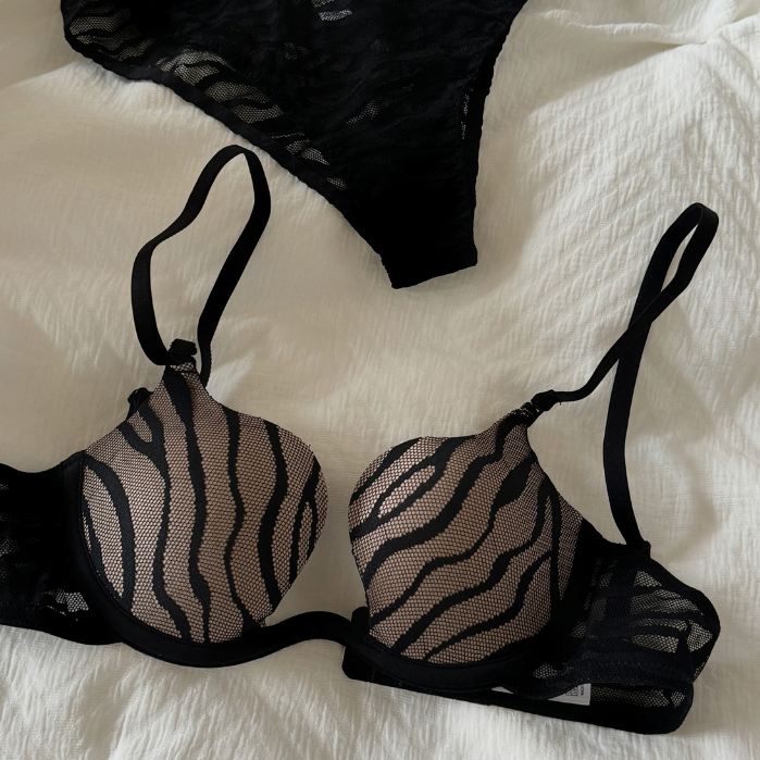Gathering ชุดชั้นในชุดหญิงเซ็กซี่ Deep v Bra