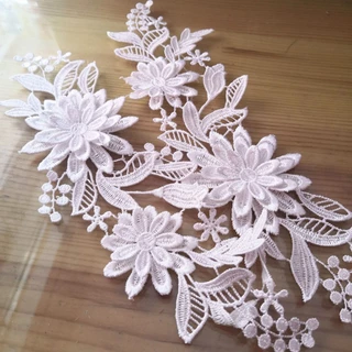 อุปกรณ์ตกแต่งชุดแต่งงาน 1 คู่ สีขาว ลายปักลูกไม้และดอกไม้_patch สำหรับทำมือและประดับตกแต่ง