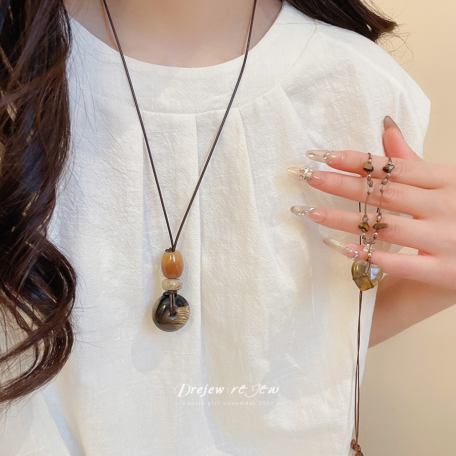 Dreejew หินธรรมชาติจี้สร้อยคออันสวยงามสำหรับผู้หญิง สไตล์โบฮีเมียน สีน้ำตาลและลายเส้นทราย เพอร์เฟคเป็นของขวัญ