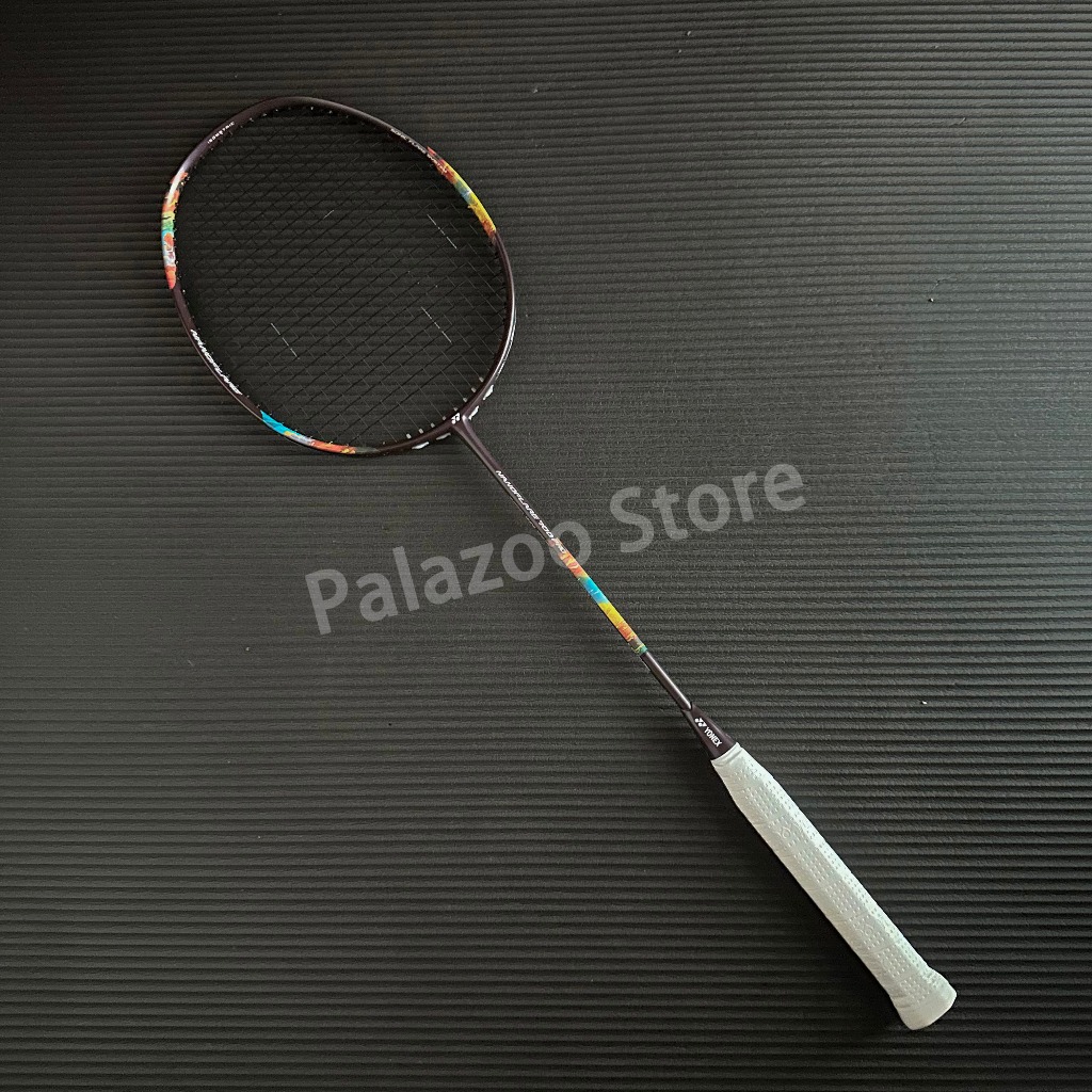 【จัดส่งในวันเดียวกัน】YONEX ไม้แบดมินตัน NANOFLARE 700 PRO ไม้แบดมินตันพิเศษสำหรับเกมคู่ NF700PRO 4UG