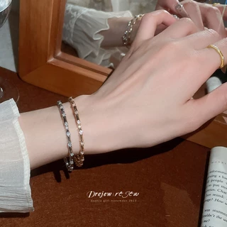 สร้อยข้อมือน้ำหนักเบานำเข้าจากไม้ไผ่เพทายยุโรปและอเมริกา ปลายเปิด เหมาะสำหรับการใช้งานหลากหลายโอกาส เป็นเครื่องประดับมือระดับไฮเอนด์