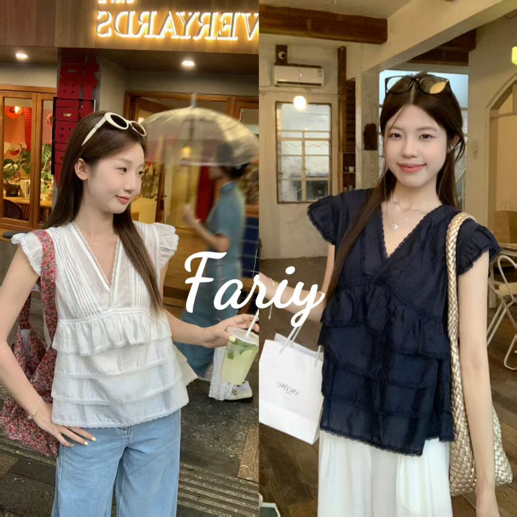 Fariy🍒คลังสินค้าพร้อม🍒 เสื้อเชิ้ตแขนกุดผ้าชีฟองสีขาวคอวีสไตล์ฝรั่งเศสสำหรับผู้หญิงในช่วงฤดูร้อนพร้อมเสื้อสั้นระบายสไตล์สาวฮอตพร้อมเสื้อเปิดหลัง