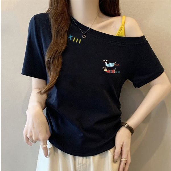 【WJZ】เสื้อยืดแขนสั้นพิมพ์ลายเปิดไหล่สไตล์เกาหลีสำหรับผู้หญิง ผ้าคอตตอนแท้ แฟชั่น【Pdd185】