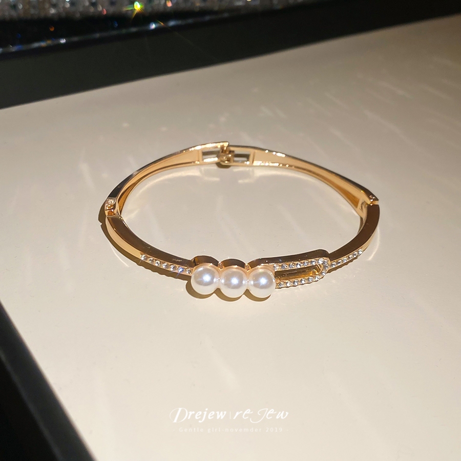 Dreejew Luxury Zircon สร้อยข้อมือสำหรับผู้หญิง สปาร์คเกิลลิ่ง statement ดีไซน์ Gold-Tone, Silver-Tone และ Pearls แฟชั่นเครื่องประดับและของขวัญ - รูปที่ 6