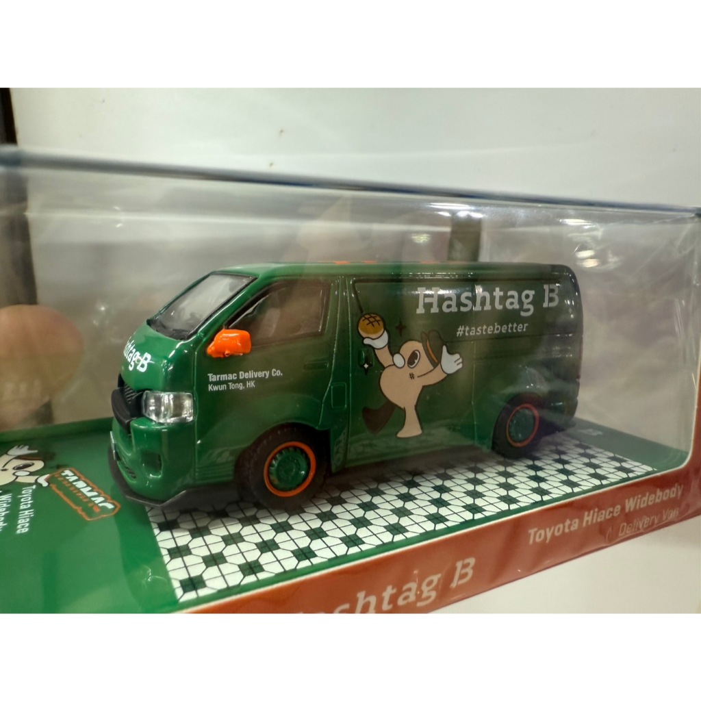 Tarmac Works T64-038-HB 1:64 Hashtag B TOYOTA HIACE Widebody Diecast Scale Model Car