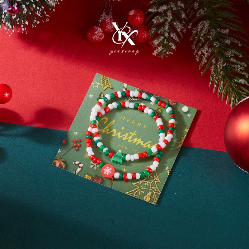 สร้อยข้อมือคริสต์มาสน่ารัก พร้อม charm reindeer, snowflake, gingerbread man สไตล์ handmade เป็นของขวัญวันหยุดสำหรับผู้หญิง